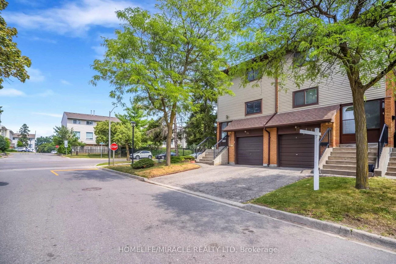 25, Carleton, Bramalea West Industrial, Brampton