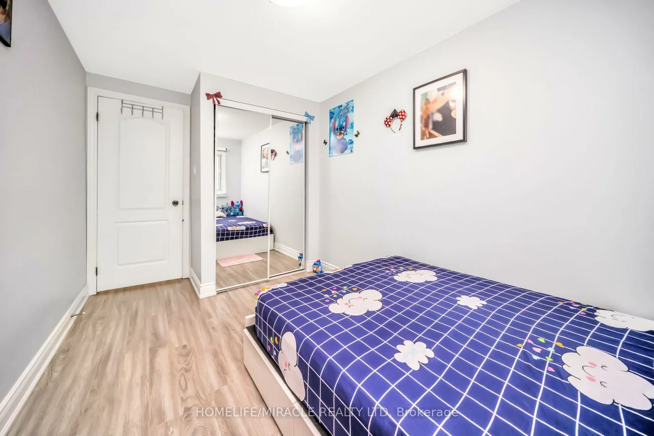 25, Carleton, Bramalea West Industrial, Brampton