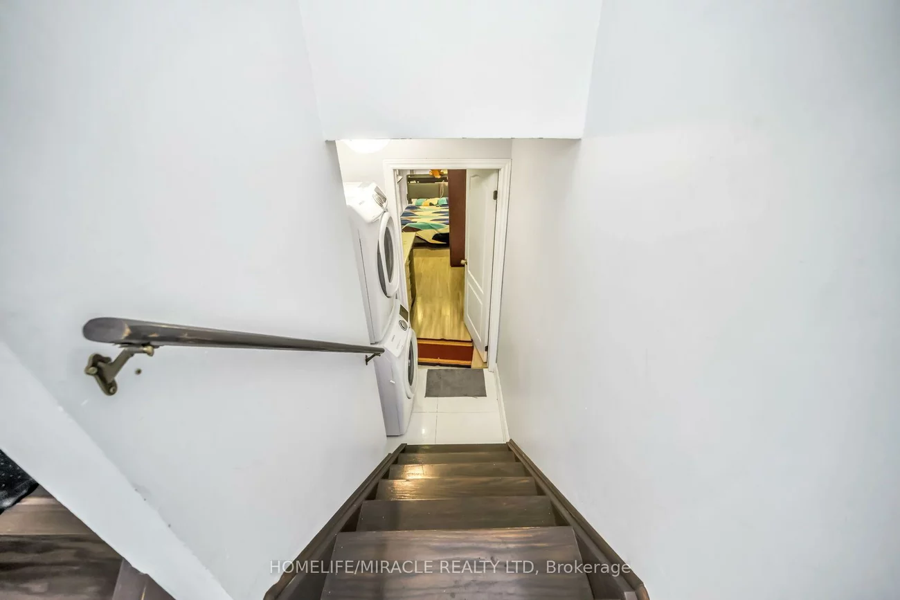 25, Carleton, Bramalea West Industrial, Brampton