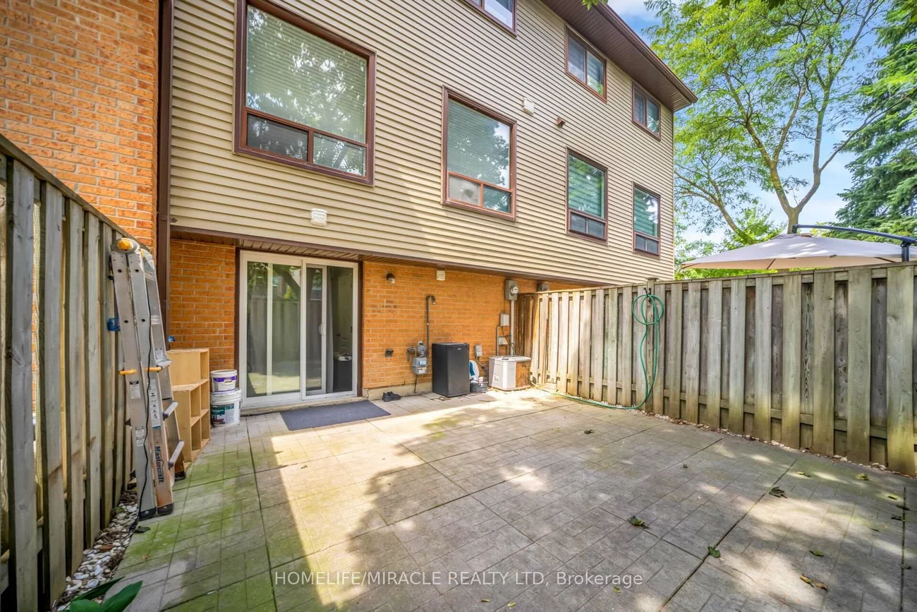 25, Carleton, Bramalea West Industrial, Brampton