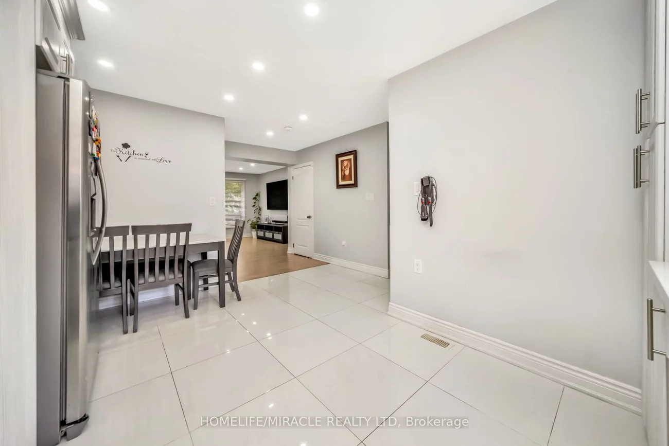 25, Carleton, Bramalea West Industrial, Brampton