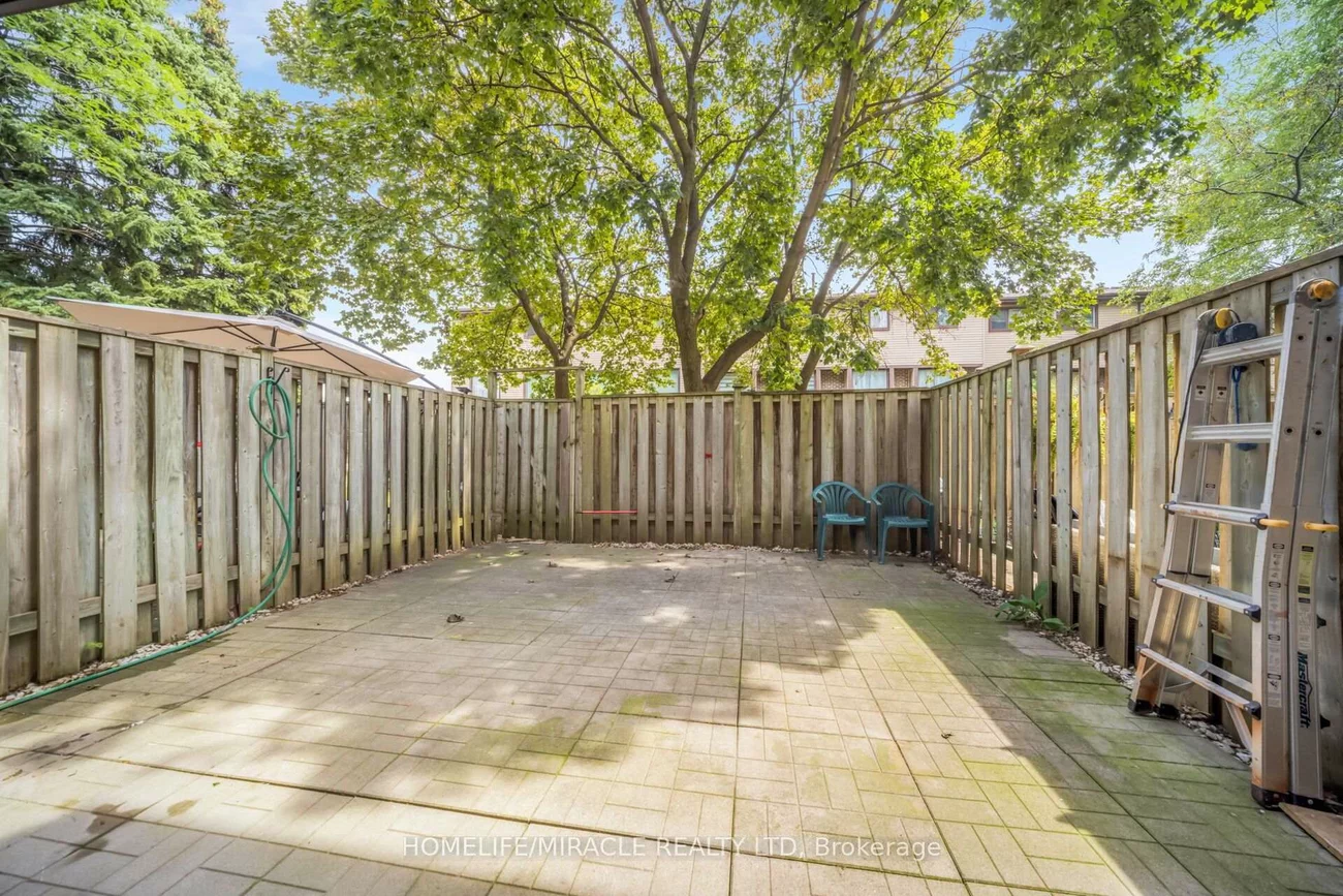 25, Carleton, Bramalea West Industrial, Brampton