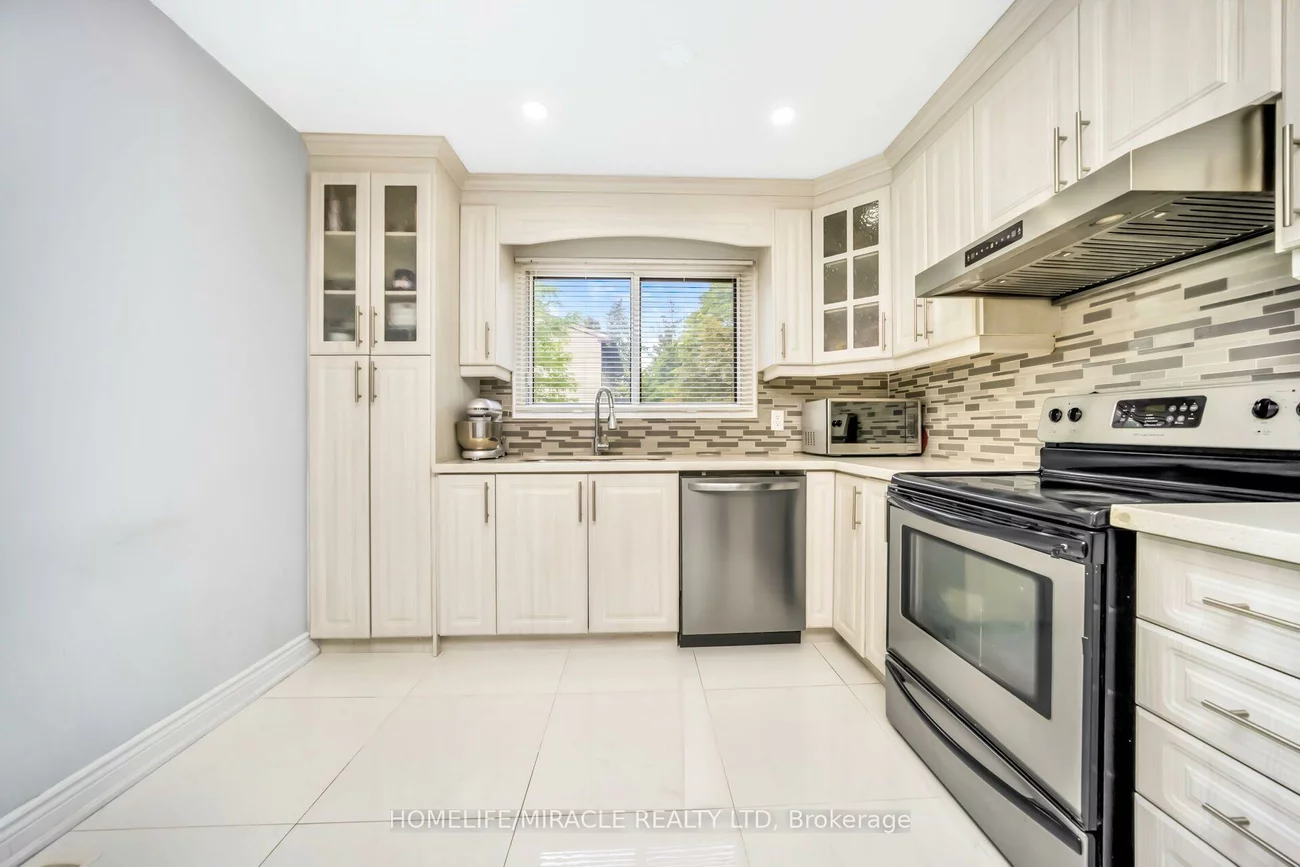 25, Carleton, Bramalea West Industrial, Brampton