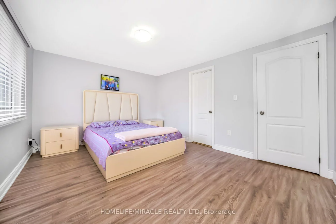 25, Carleton, Bramalea West Industrial, Brampton