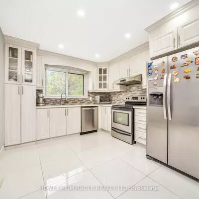 25, Carleton, Bramalea West Industrial, Brampton