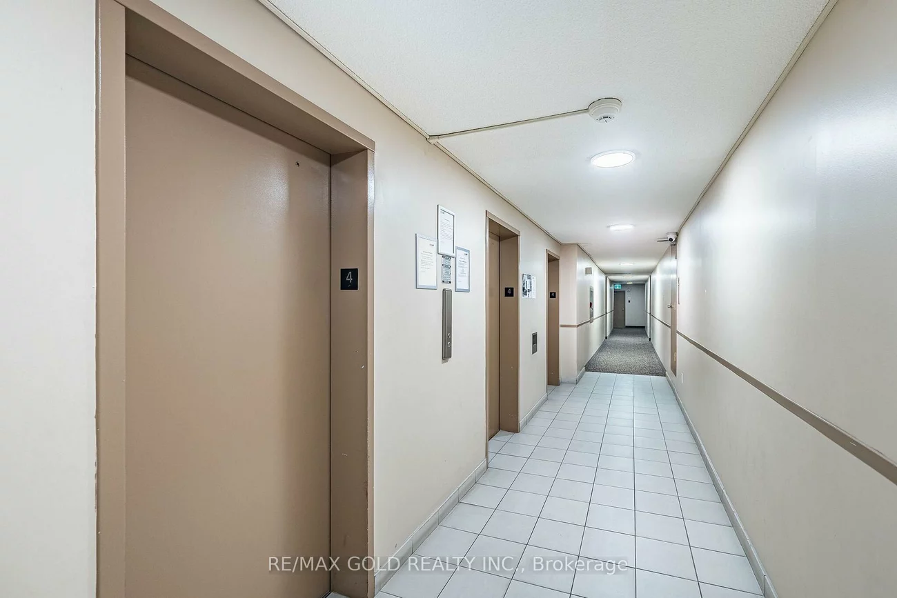 21, Knightsbridge, Queen Street Corridor, Brampton