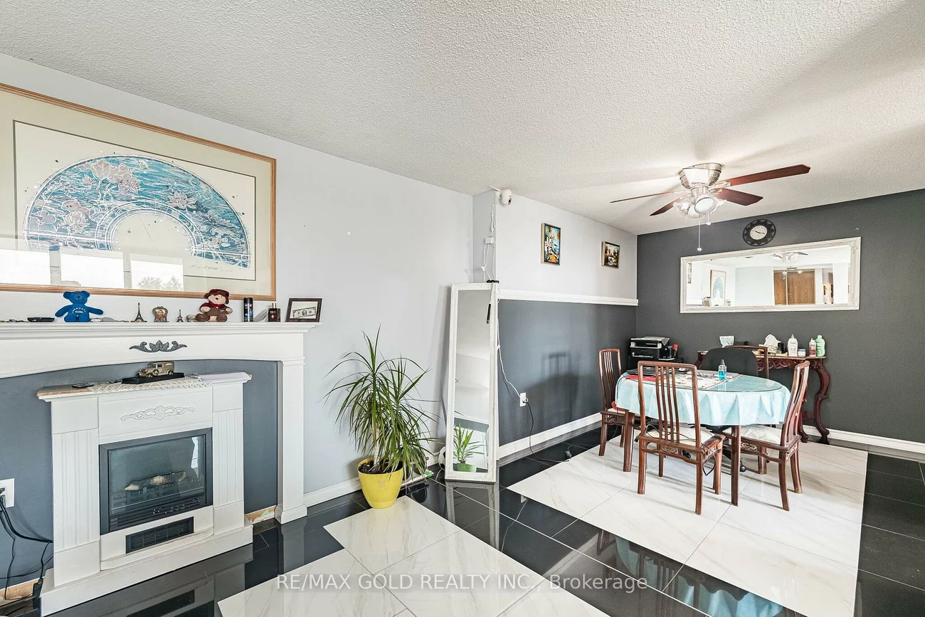 21, Knightsbridge, Queen Street Corridor, Brampton