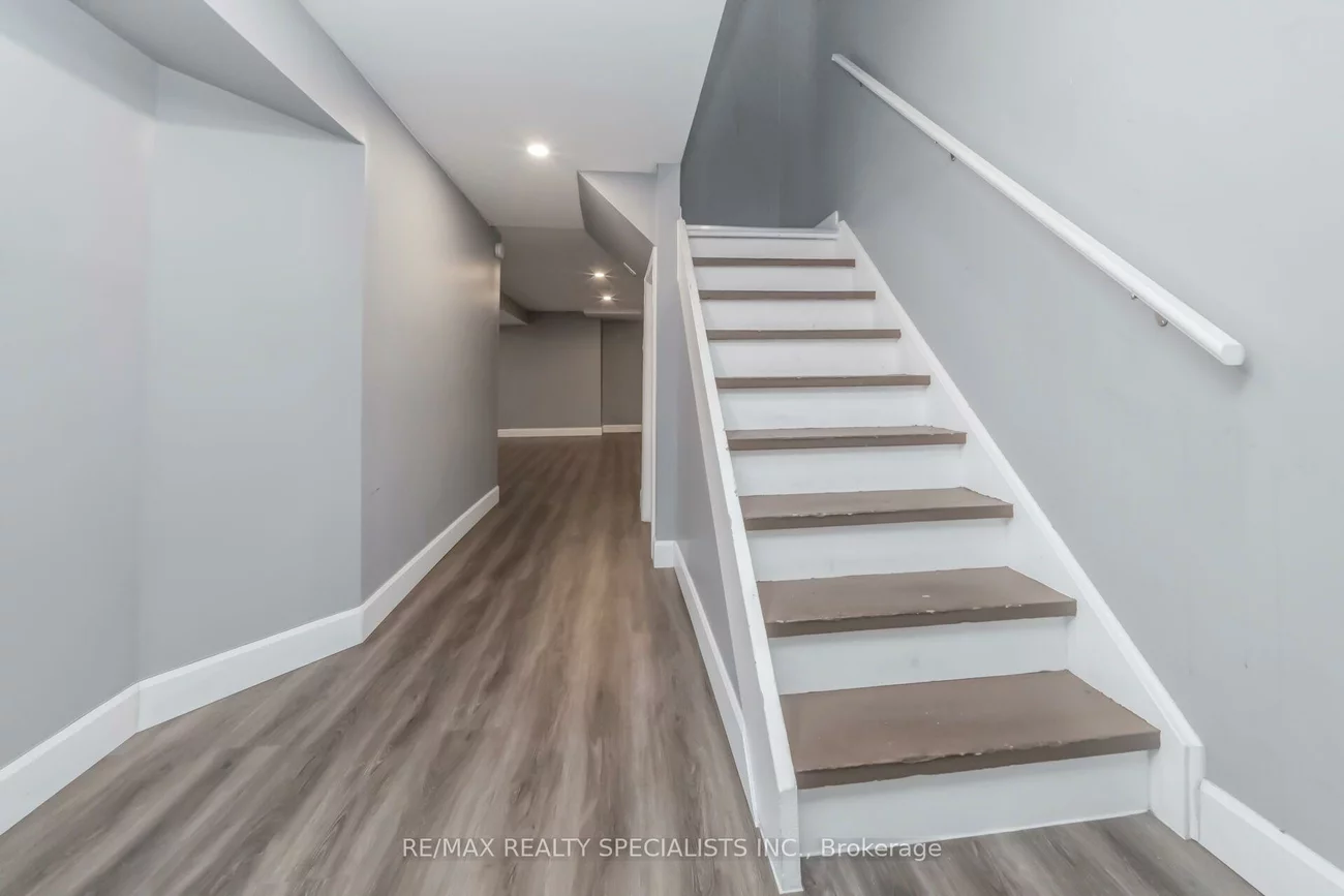 33, Greenwich, Northgate, Brampton