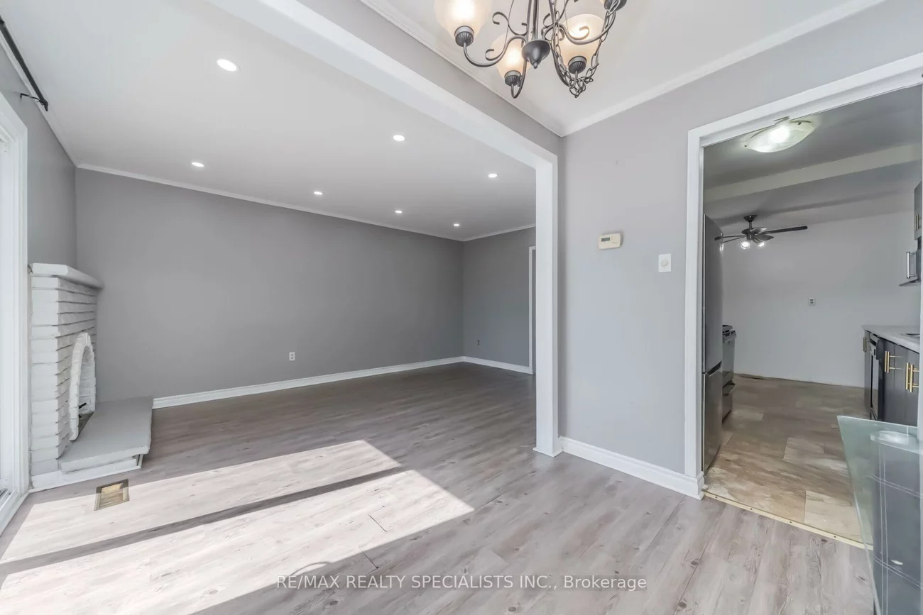33, Greenwich, Northgate, Brampton