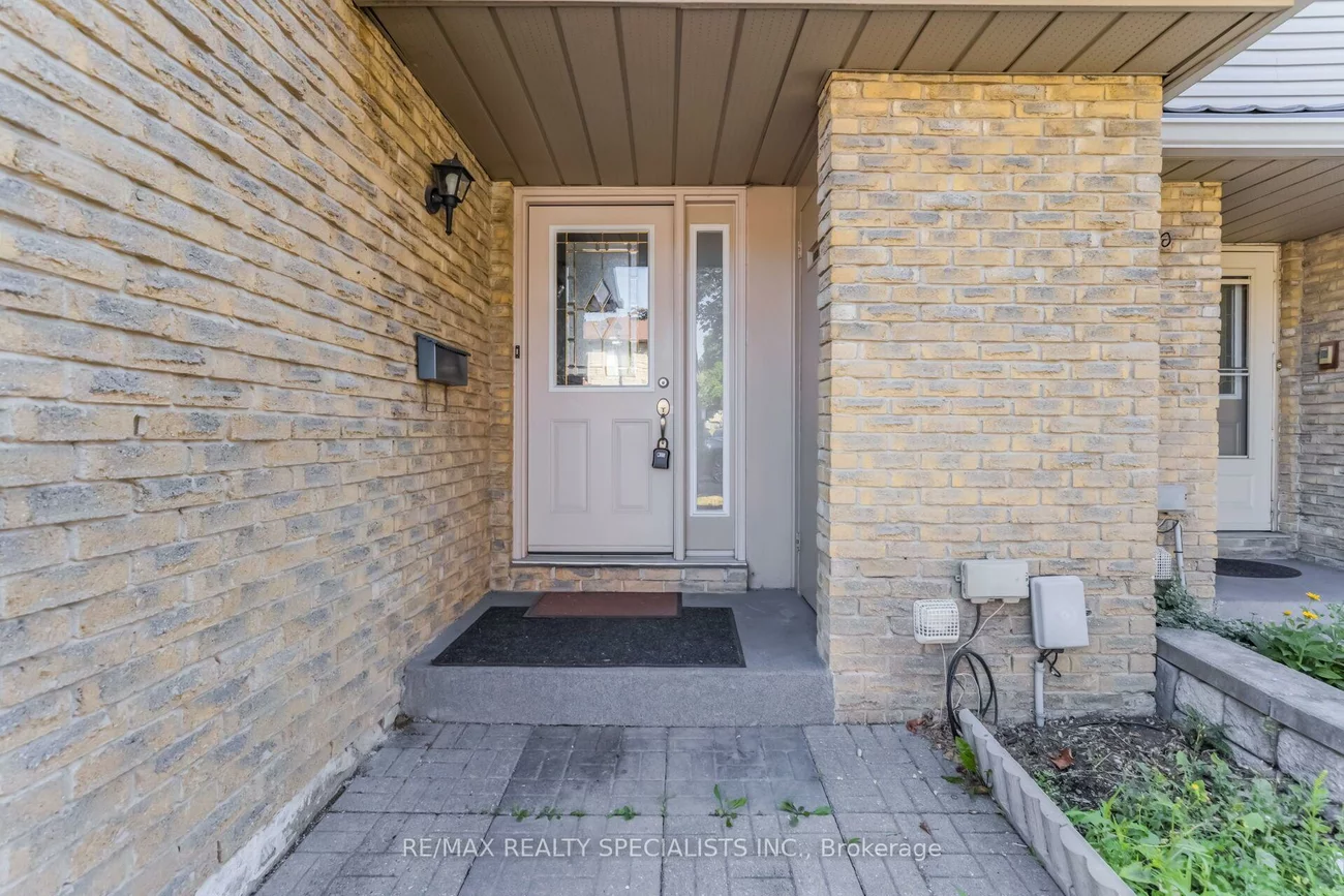 33, Greenwich, Northgate, Brampton