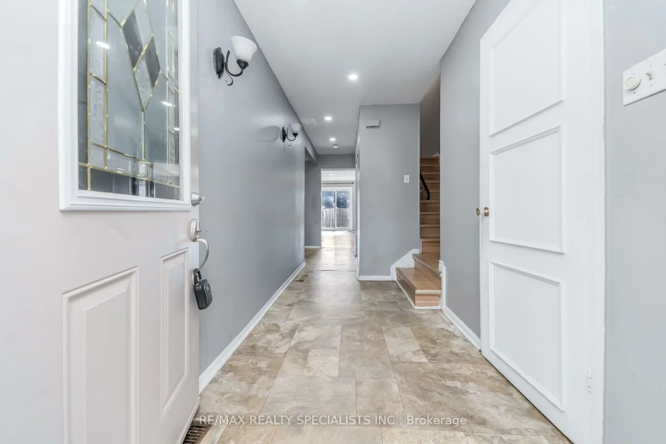 33, Greenwich, Northgate, Brampton