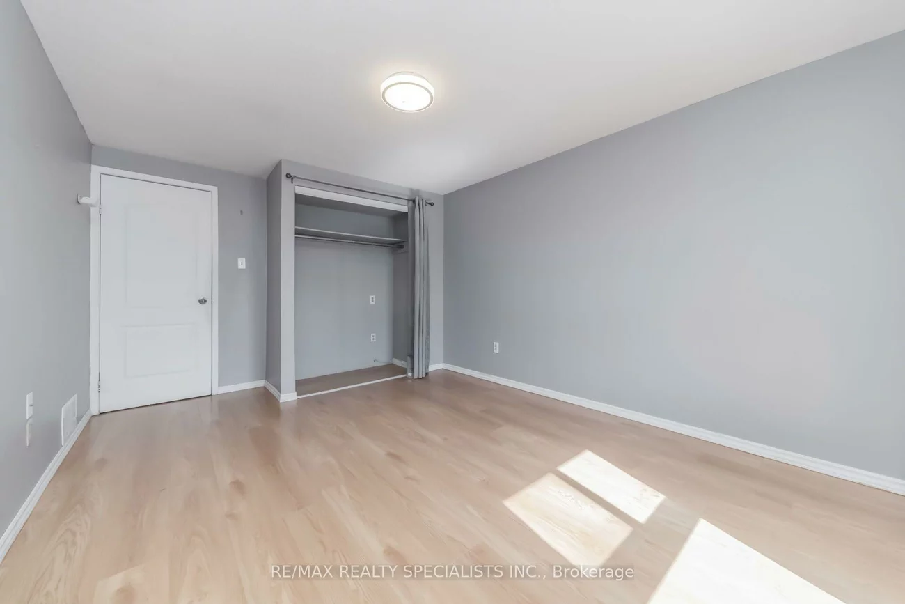 33, Greenwich, Northgate, Brampton