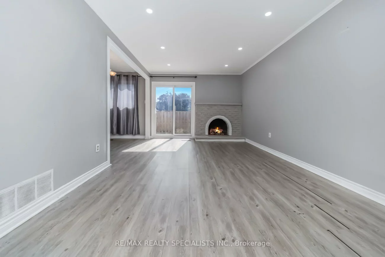 33, Greenwich, Northgate, Brampton