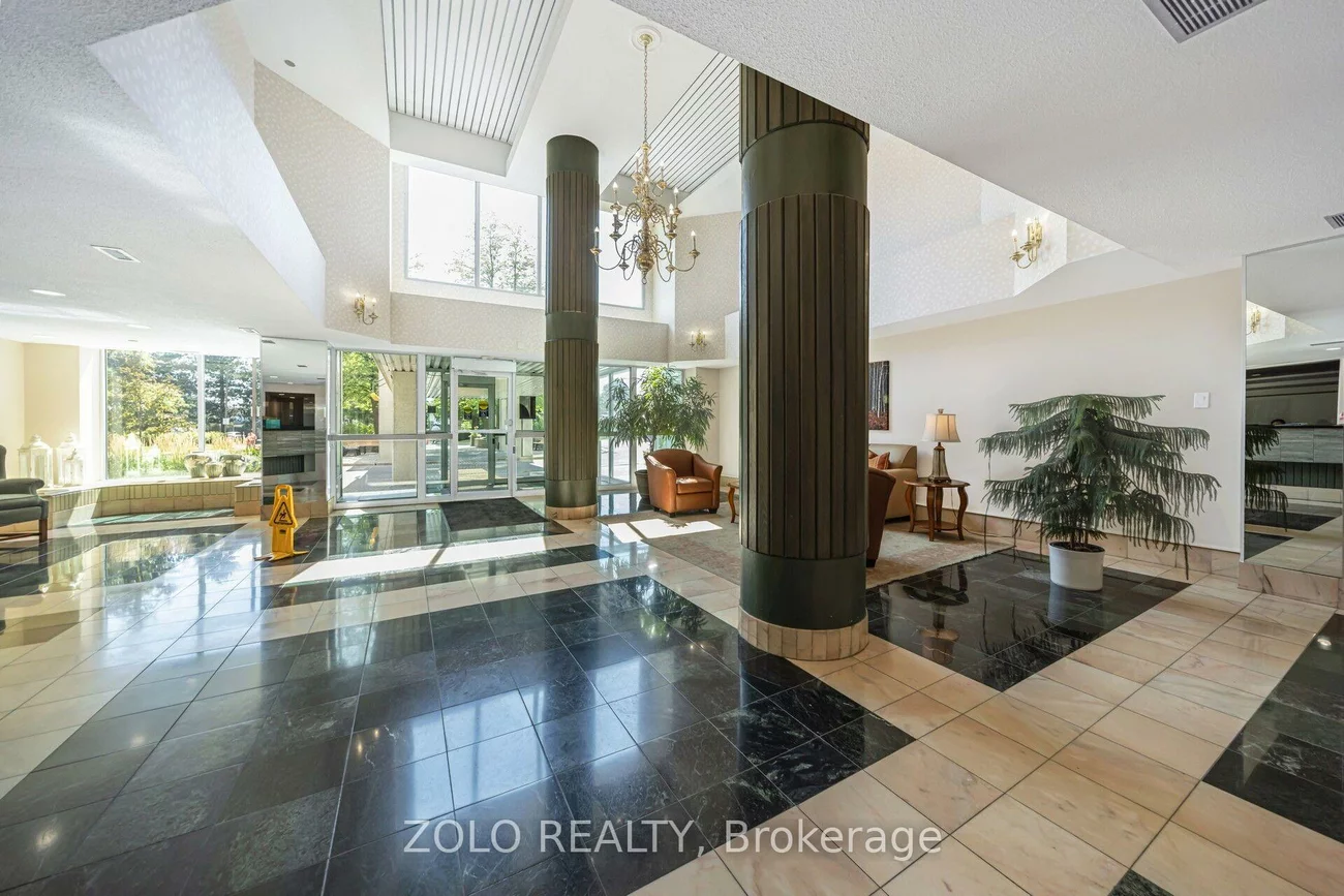 310, Mill, Brampton South, Brampton