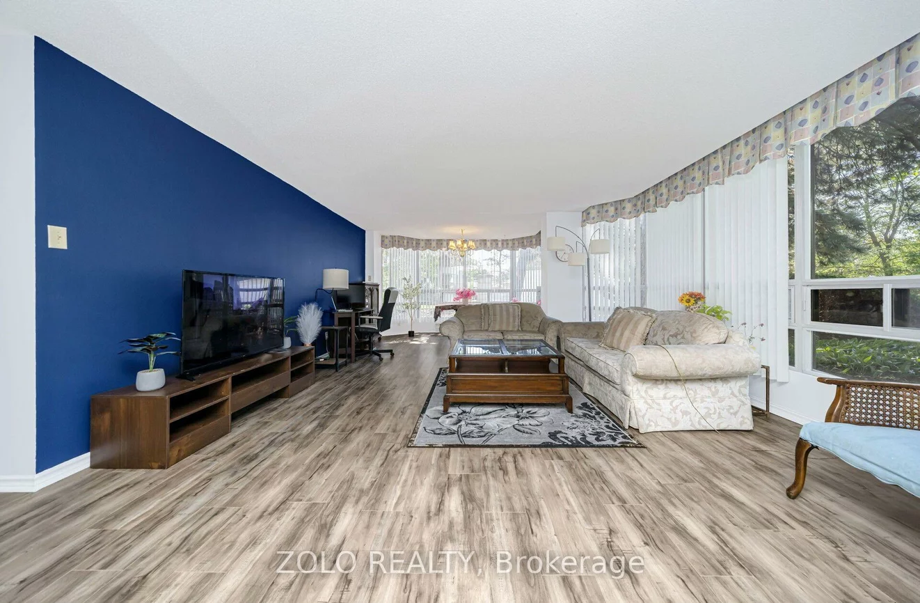 310, Mill, Brampton South, Brampton