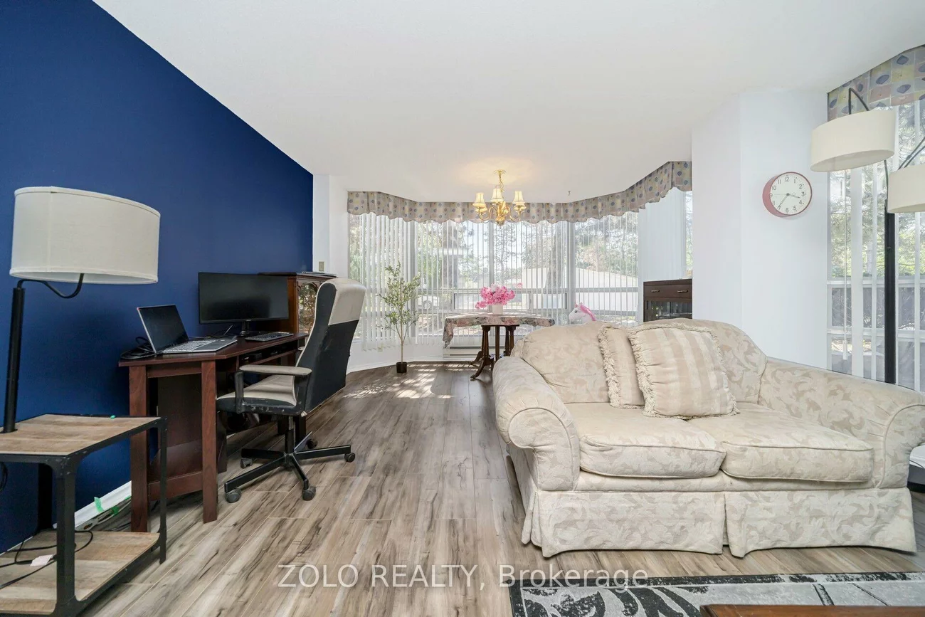 310, Mill, Brampton South, Brampton