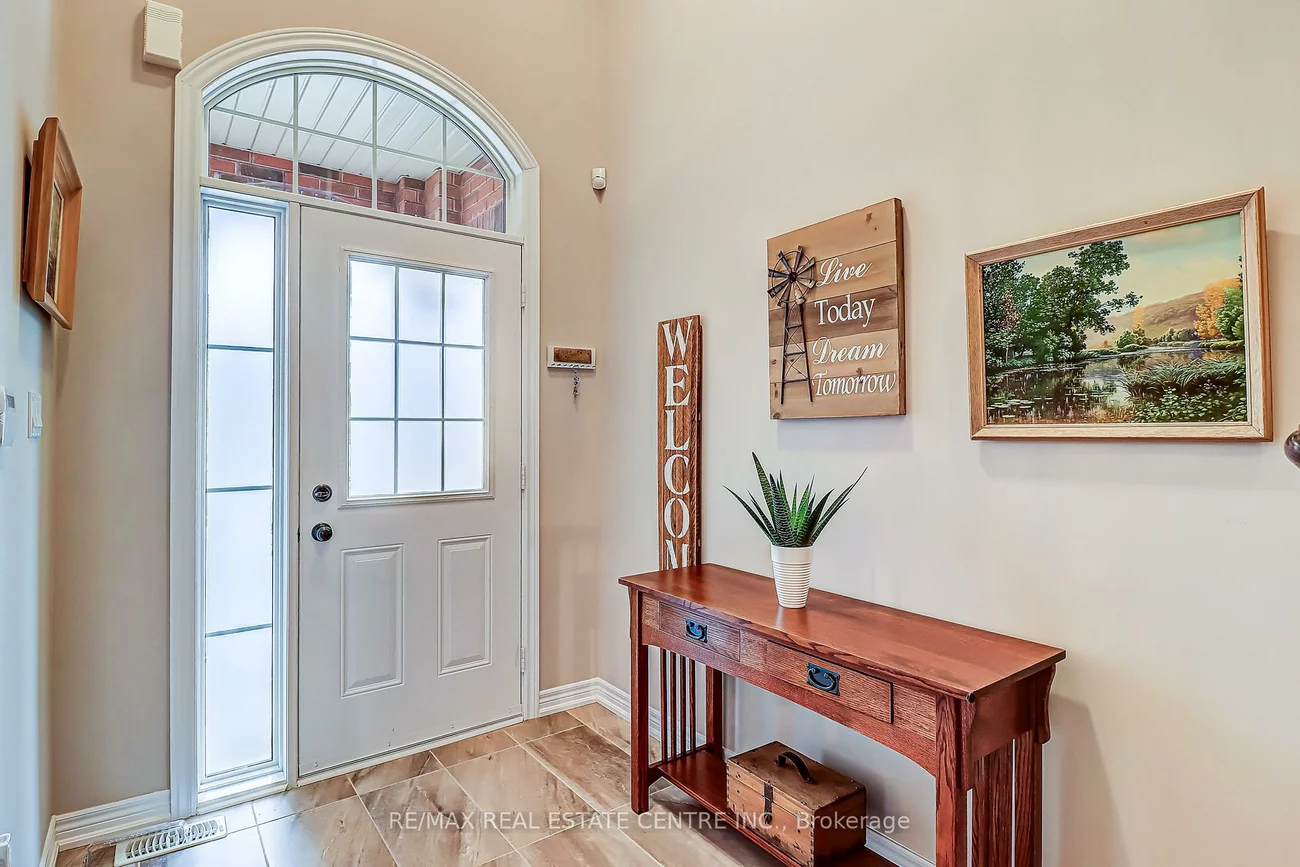 3, Alamode, Sandringham-Wellington, Brampton
