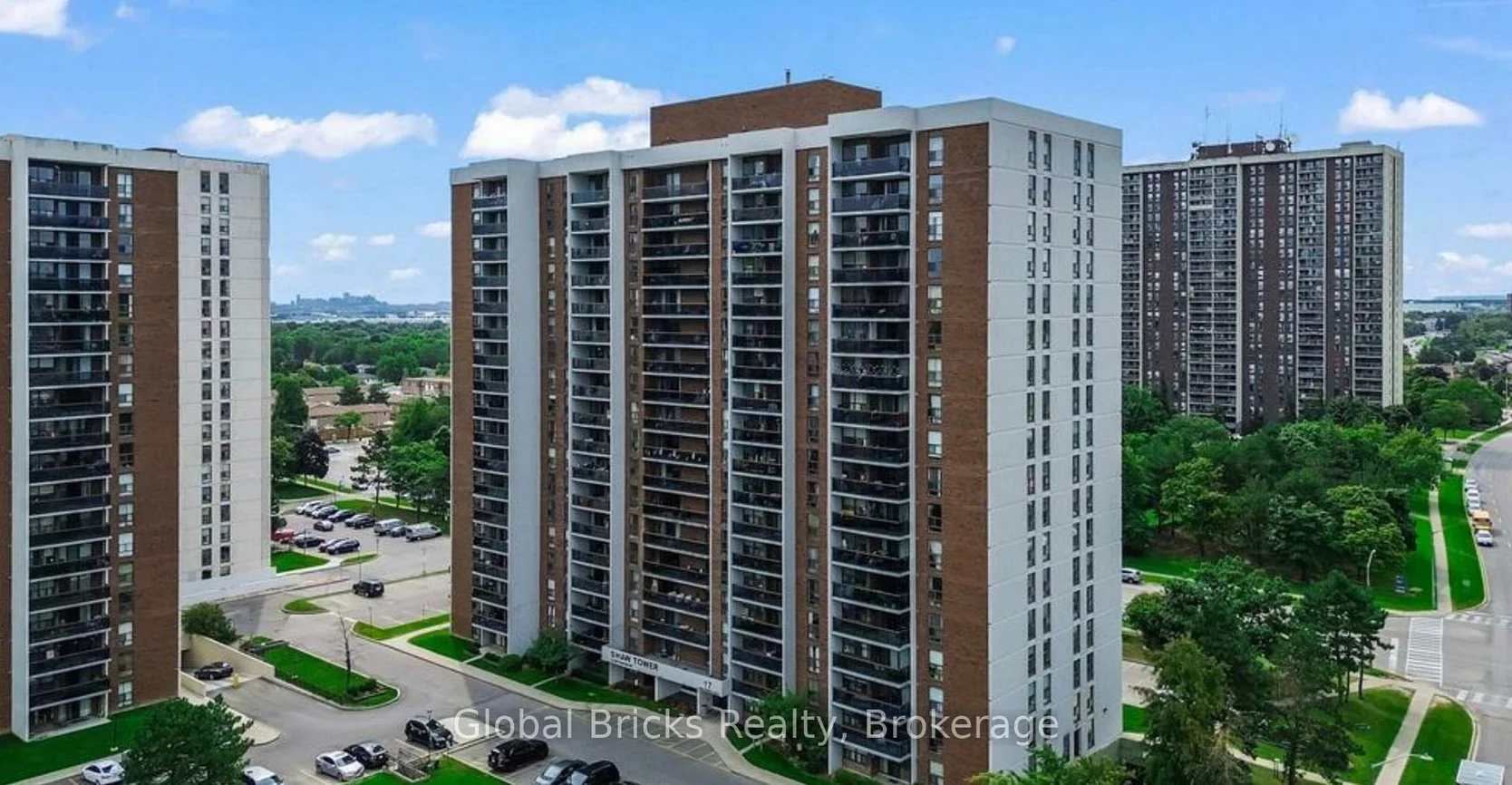 17, Knightsbridge, Queen Street Corridor, Brampton
