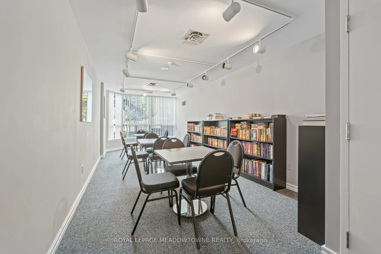 10, Laurelcrest, Queen Street Corridor, Brampton