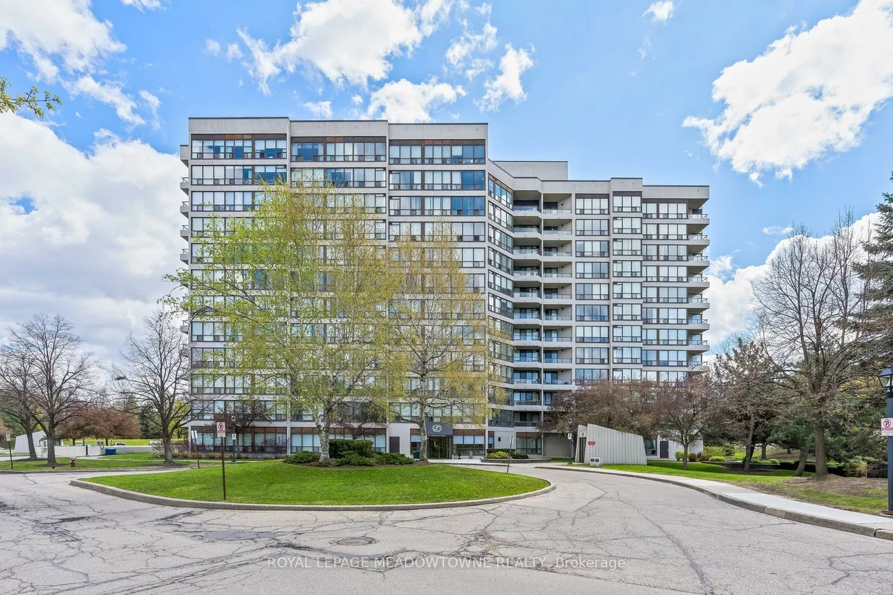 10, Laurelcrest, Queen Street Corridor, Brampton
