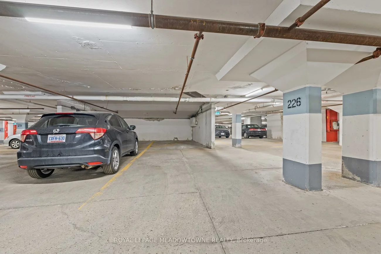 10, Laurelcrest, Queen Street Corridor, Brampton
