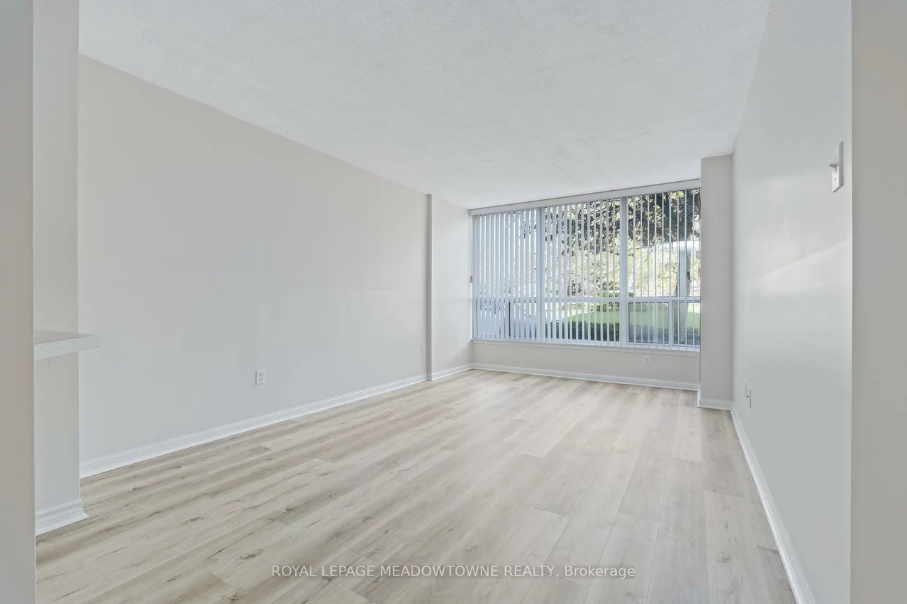 10, Laurelcrest, Queen Street Corridor, Brampton