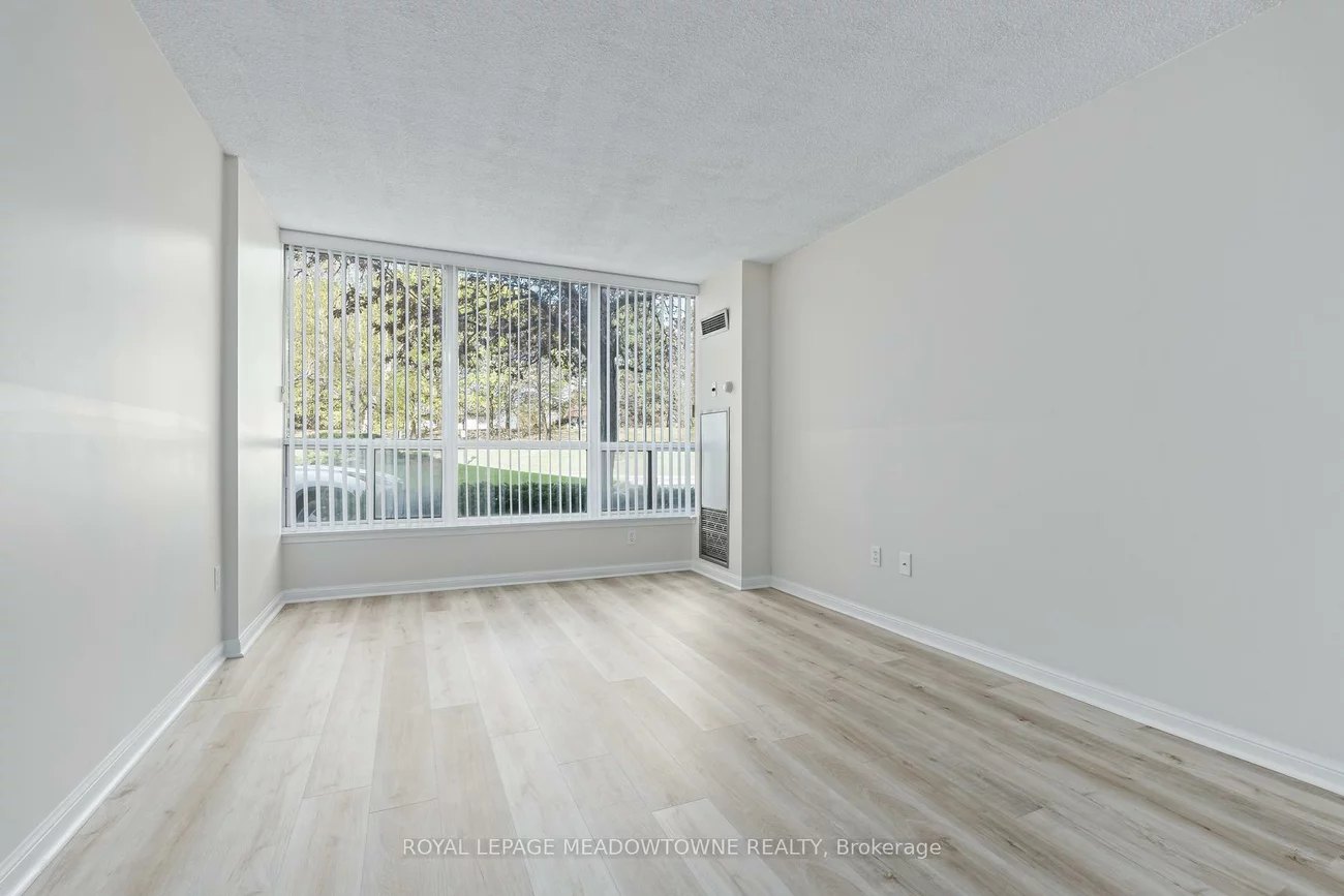10, Laurelcrest, Queen Street Corridor, Brampton