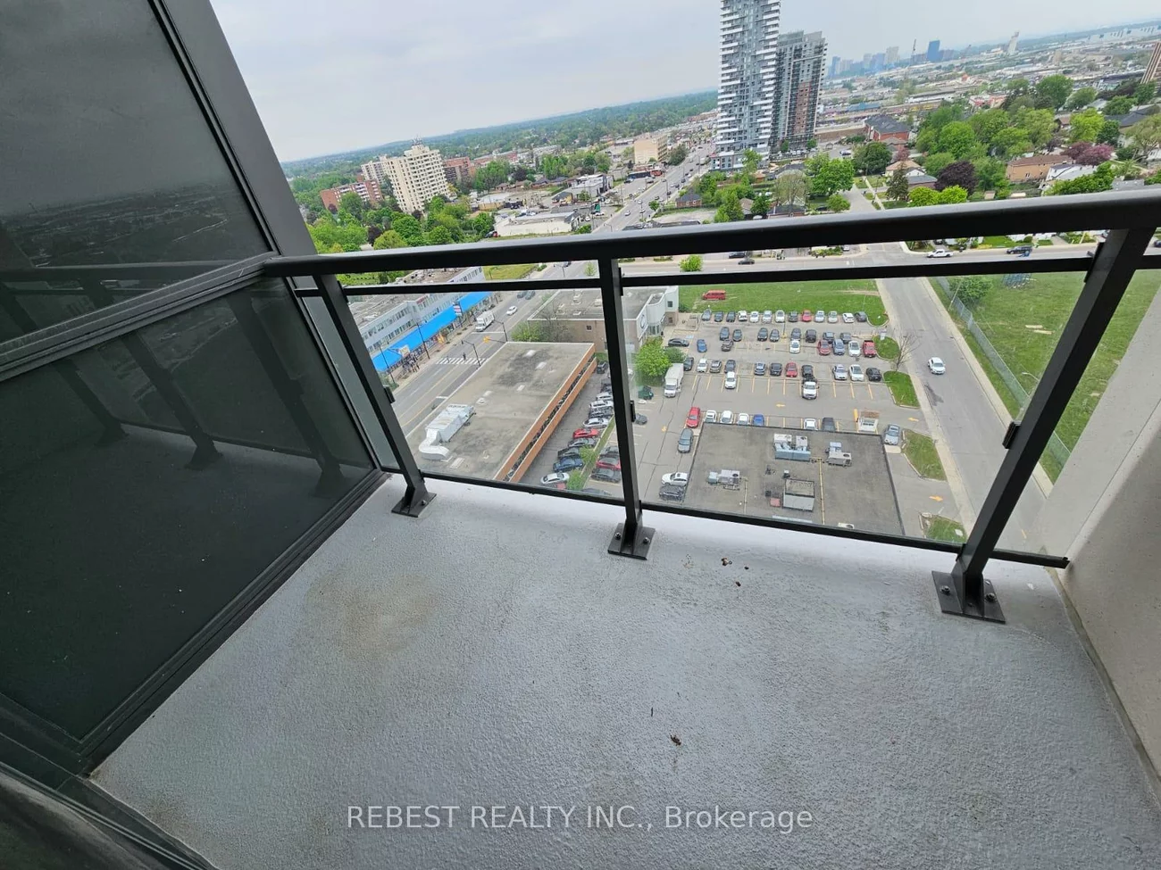 15, Lynch, Downtown Brampton, Brampton