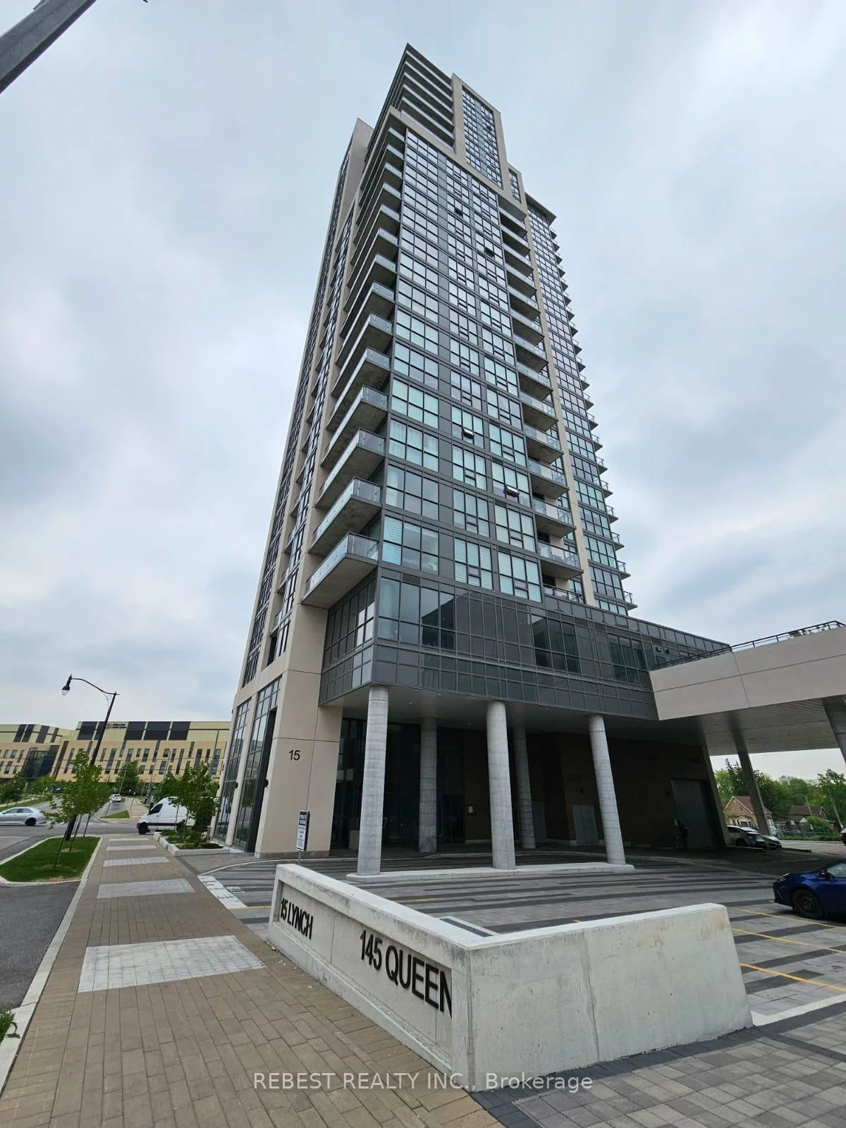 15, Lynch, Downtown Brampton, Brampton