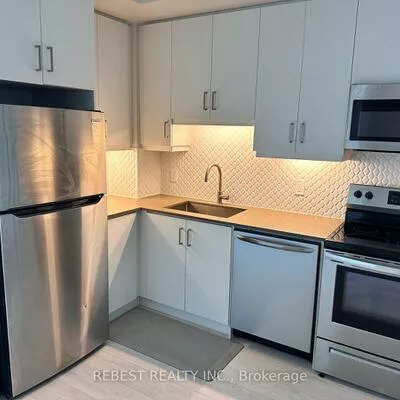 15, Lynch, Downtown Brampton, Brampton