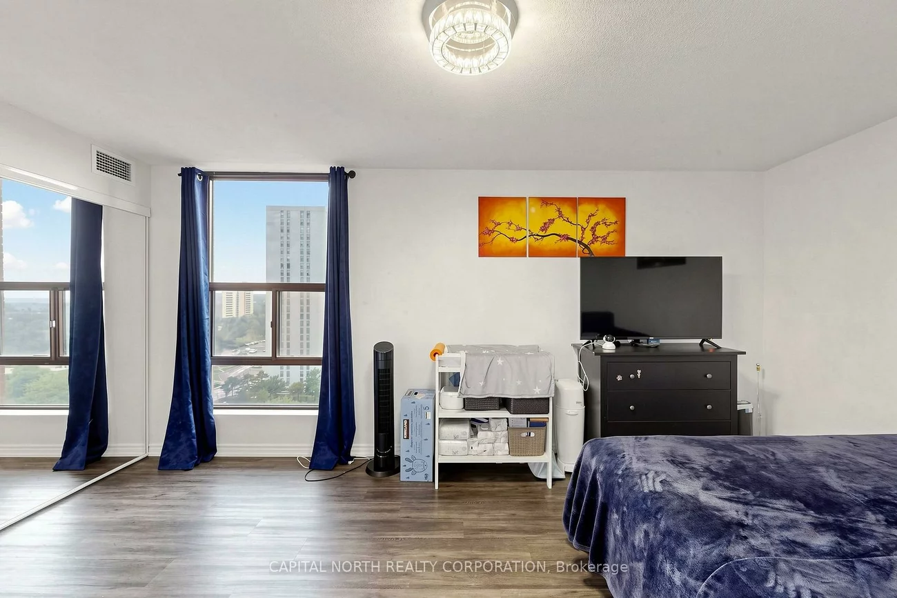 21, Knightsbridge, Queen Street Corridor, Brampton