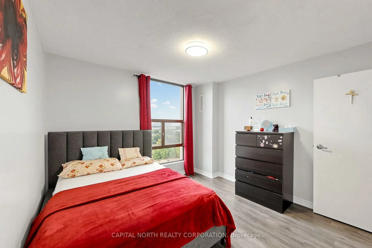 21, Knightsbridge, Queen Street Corridor, Brampton