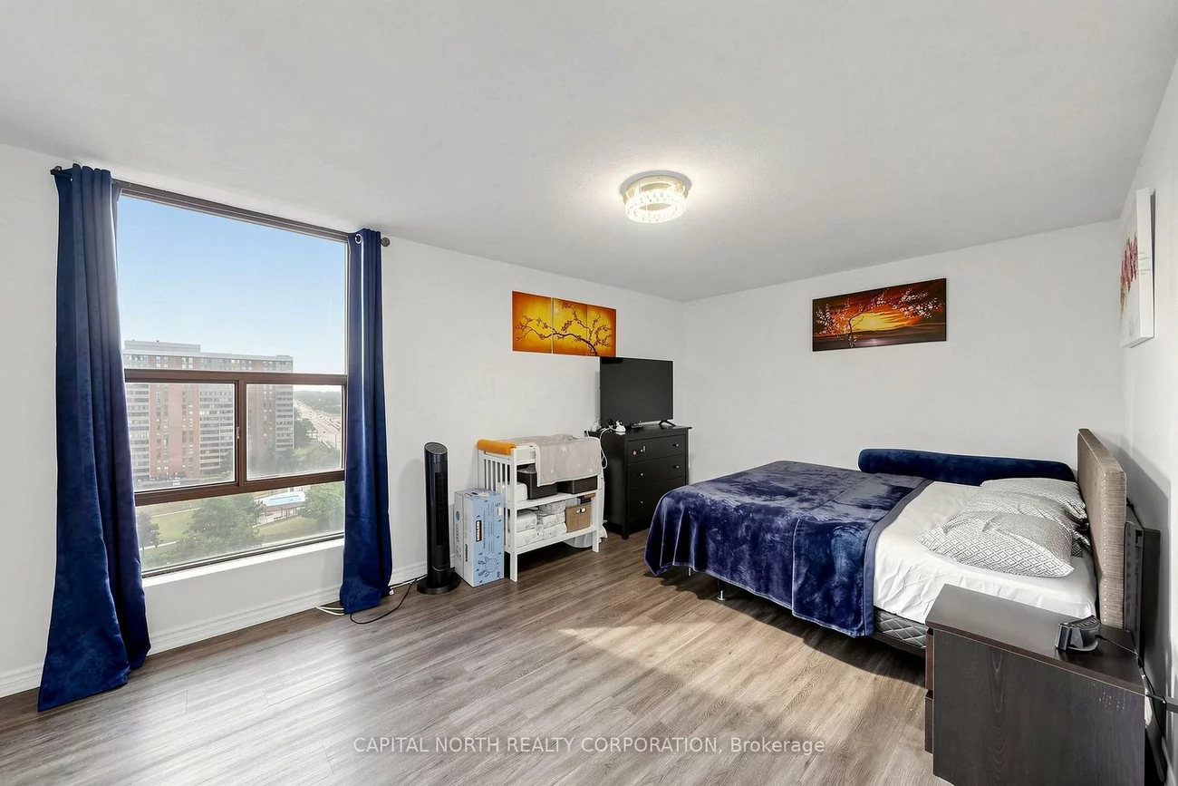 21, Knightsbridge, Queen Street Corridor, Brampton