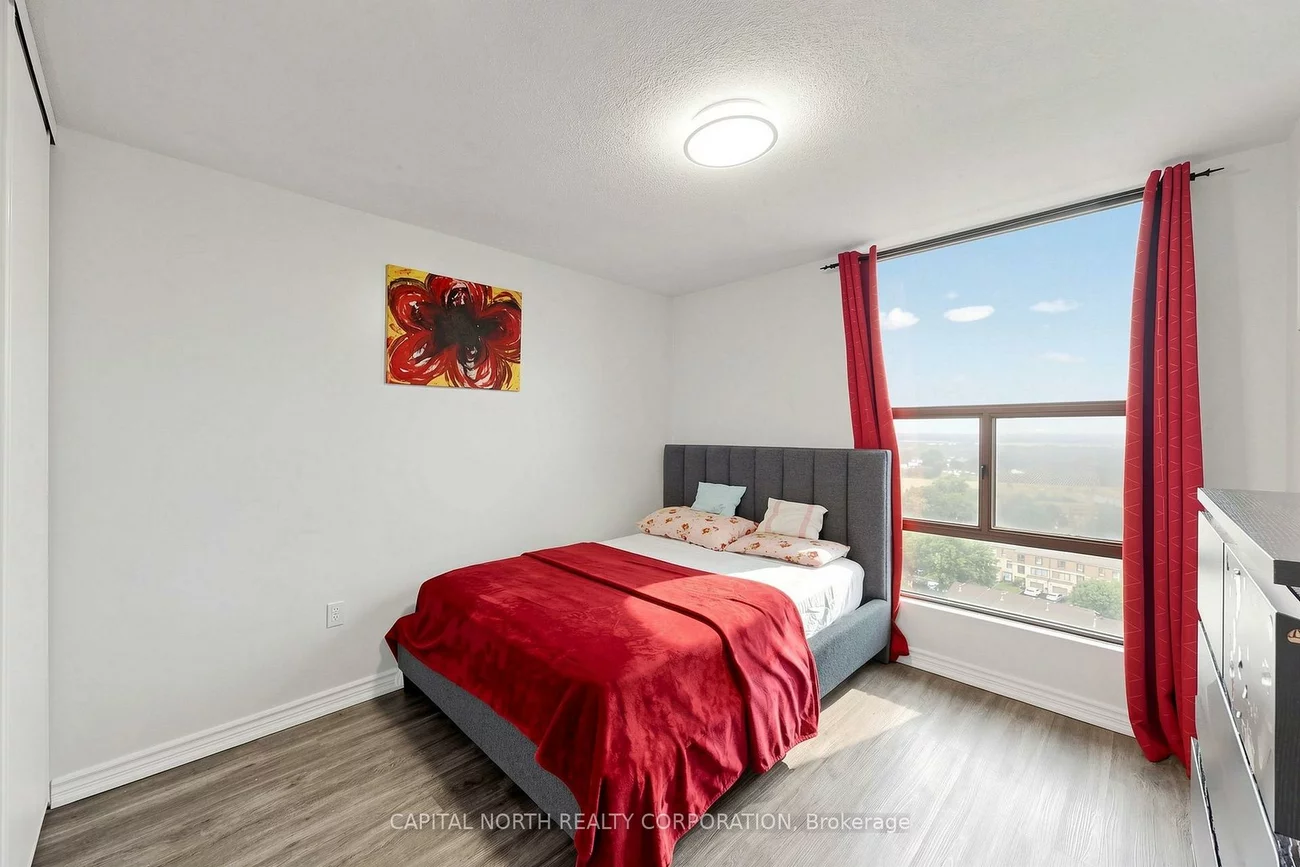 21, Knightsbridge, Queen Street Corridor, Brampton