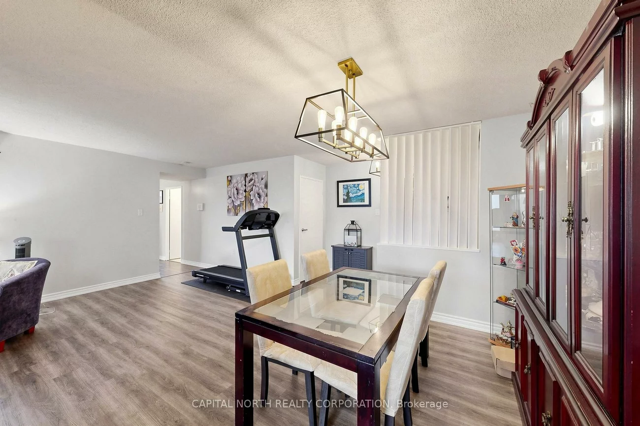 21, Knightsbridge, Queen Street Corridor, Brampton