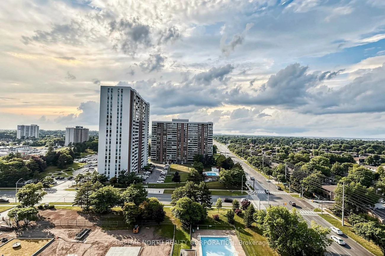 21, Knightsbridge, Queen Street Corridor, Brampton