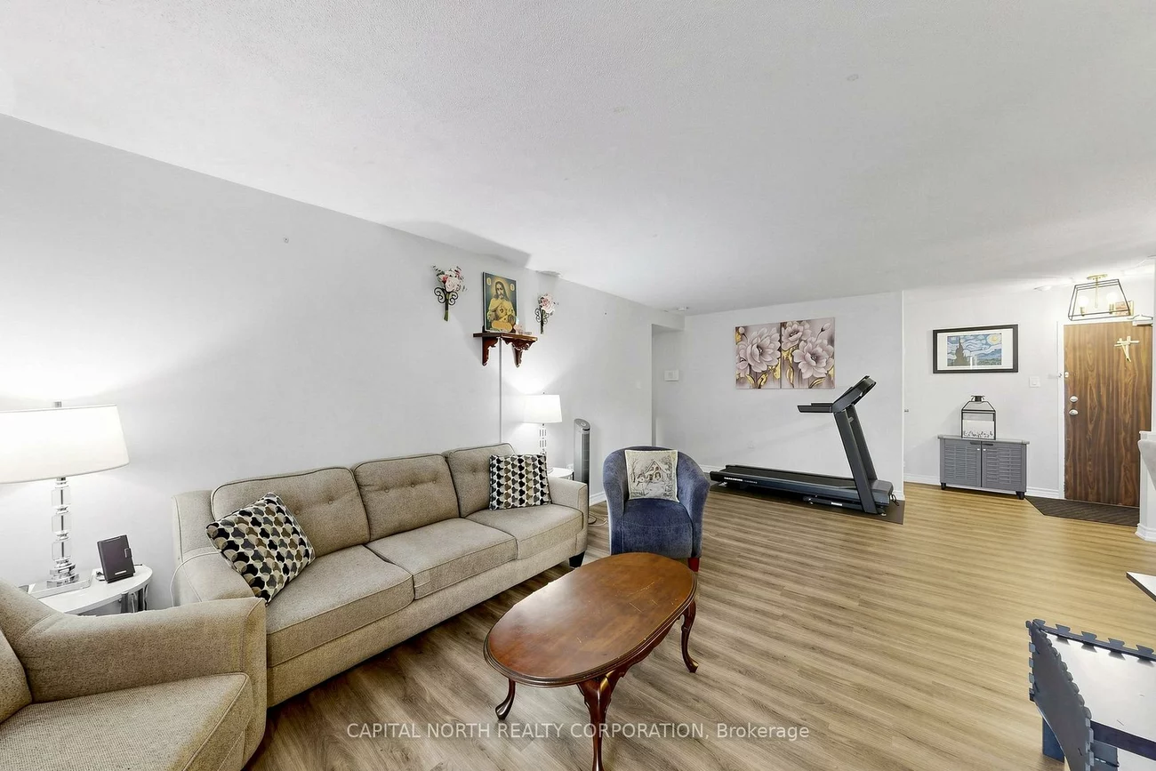 21, Knightsbridge, Queen Street Corridor, Brampton
