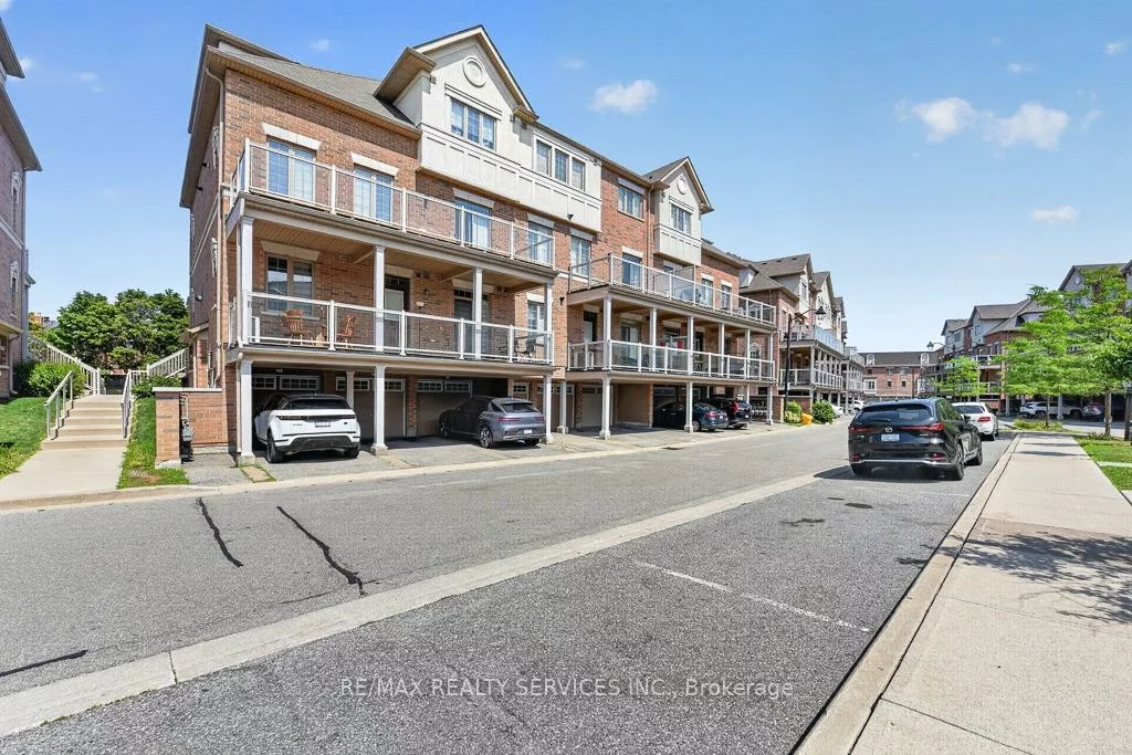180, Howden, Westgate, Brampton