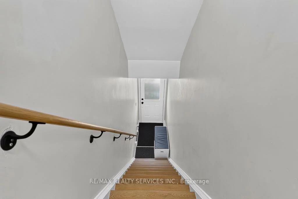 180, Howden, Westgate, Brampton