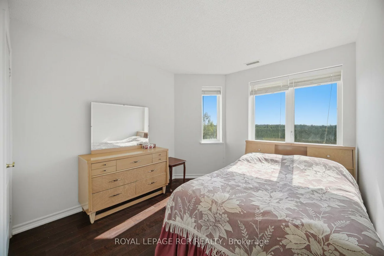 10, Dayspring, Goreway Drive Corridor, Brampton