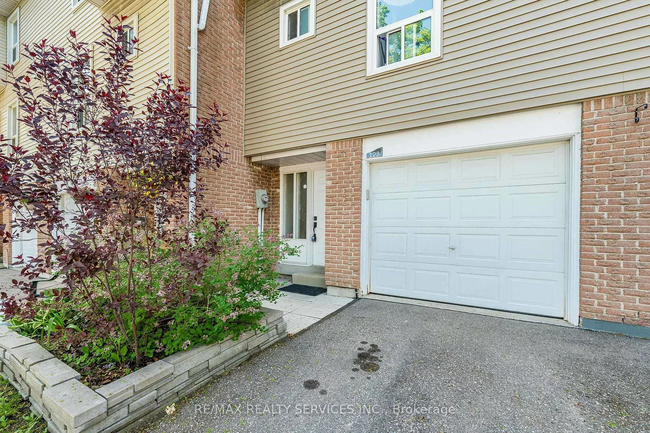 122, Ellerslie, Southgate, Brampton