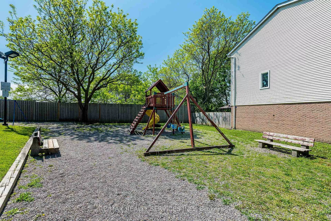 122, Ellerslie, Southgate, Brampton