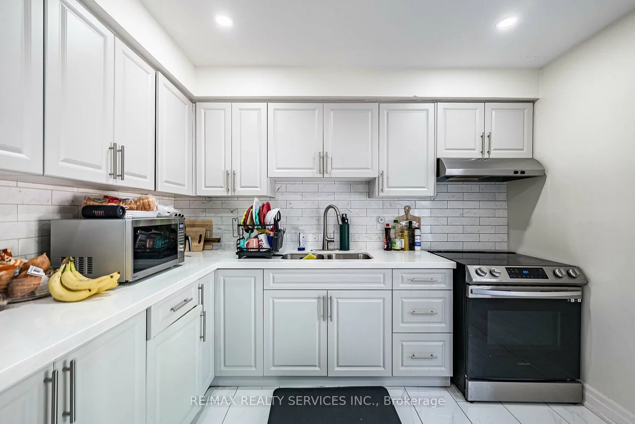122, Ellerslie, Southgate, Brampton