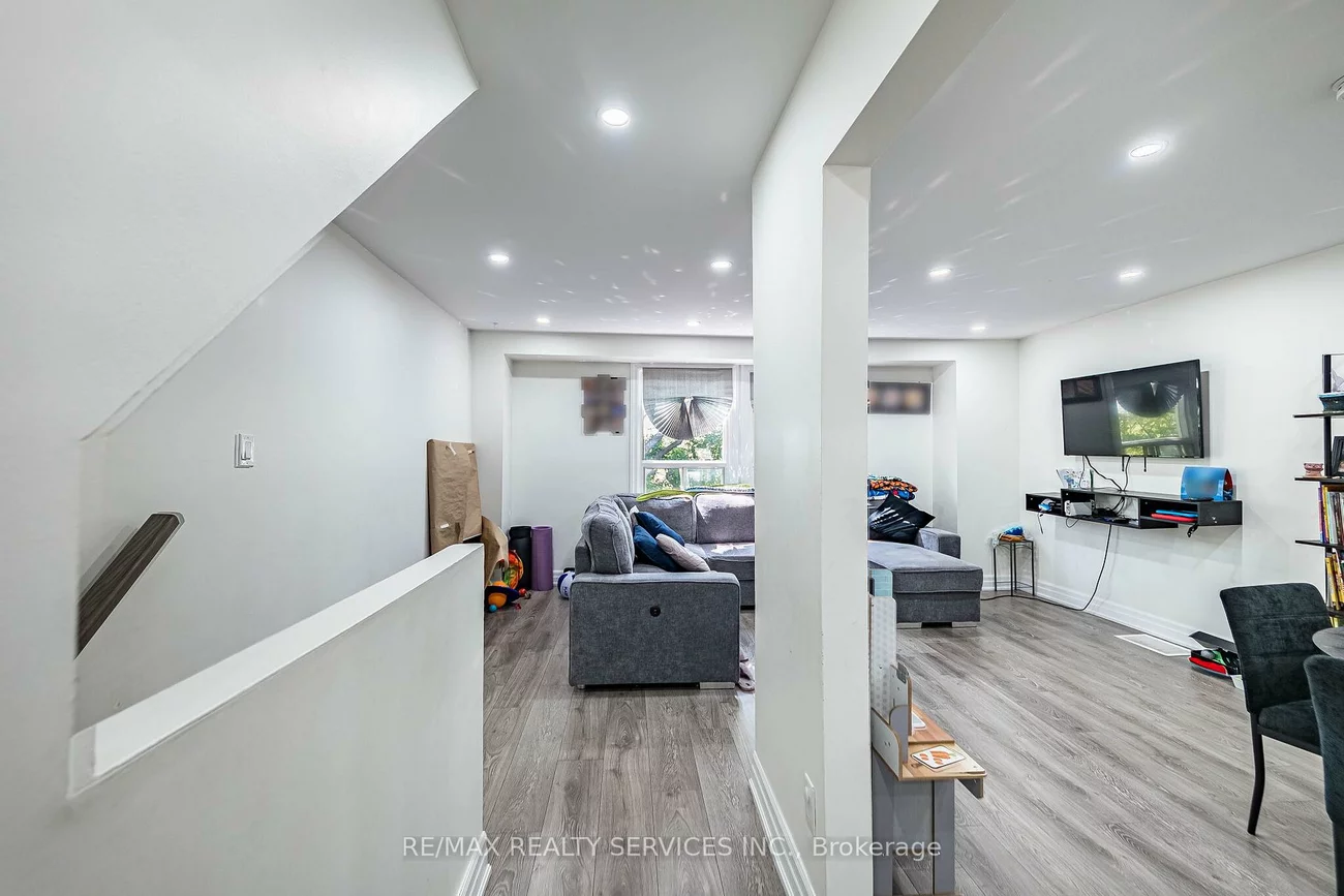 122, Ellerslie, Southgate, Brampton