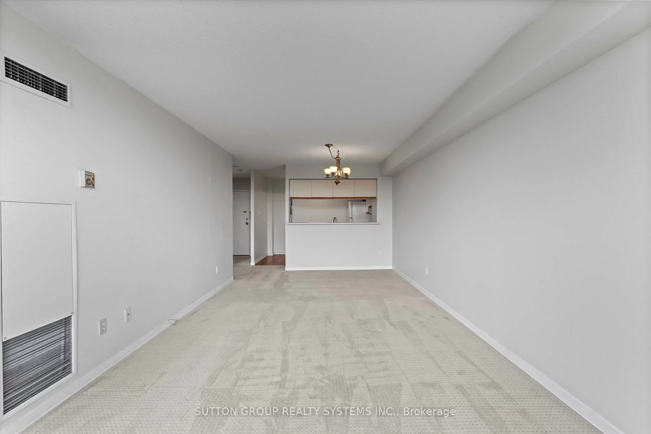 26, Hanover, Queen Street Corridor, Brampton