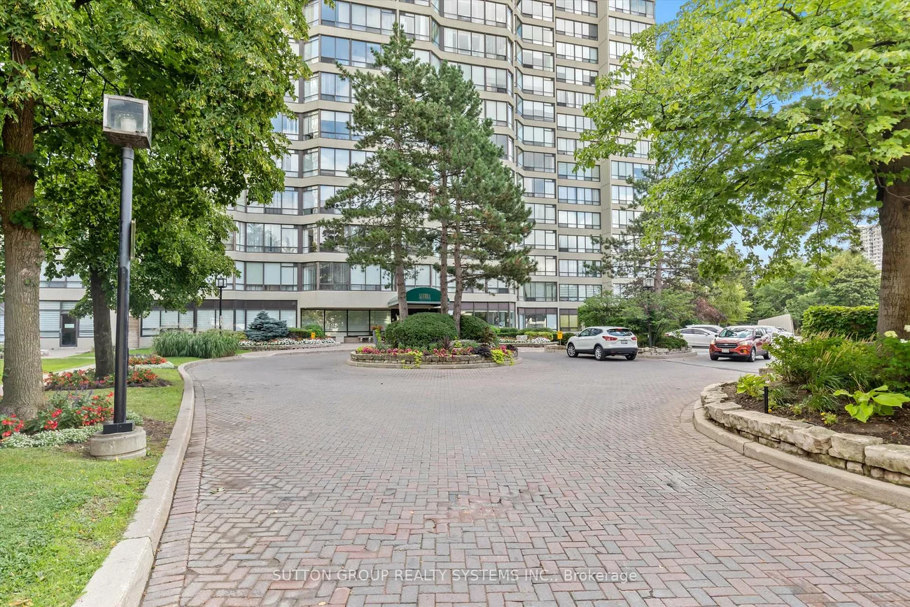 26, Hanover, Queen Street Corridor, Brampton