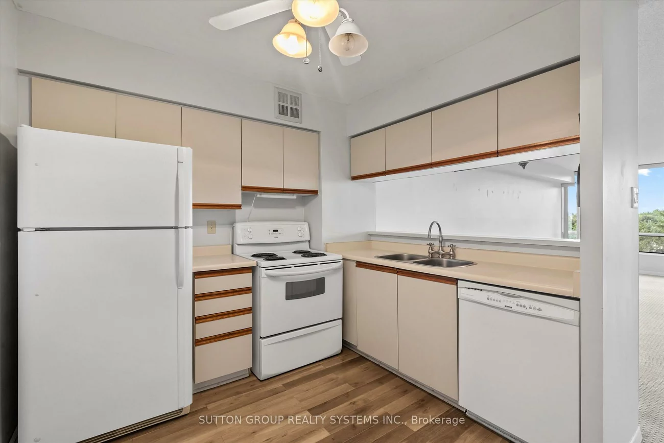 26, Hanover, Queen Street Corridor, Brampton