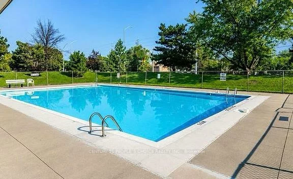 17, Knightsbridge, Queen Street Corridor, Brampton