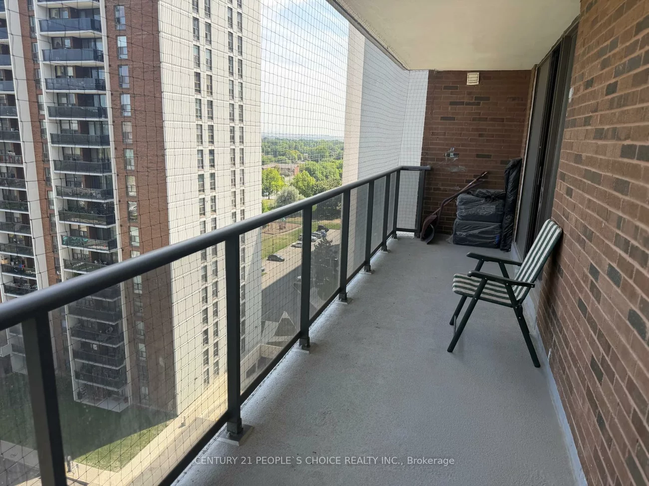 17, Knightsbridge, Queen Street Corridor, Brampton