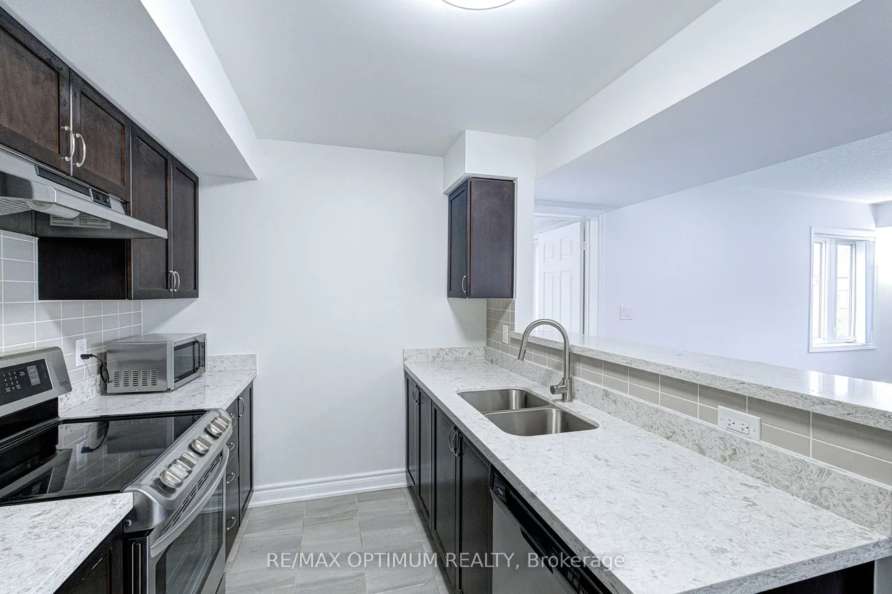 250, Sunny Meadow, Sandringham-Wellington, Brampton
